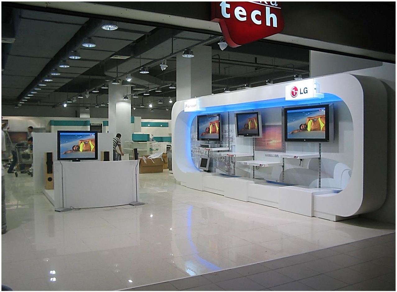 LG electronics retail display